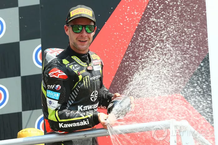 Podium: ganador, Jonathan Rea, Kawasaki Racing