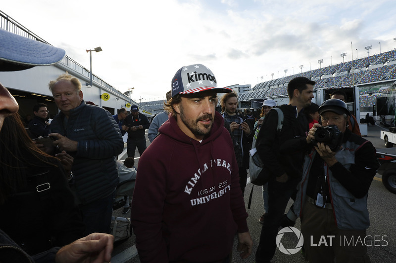 Fernando Alonso, United Autosports con fans