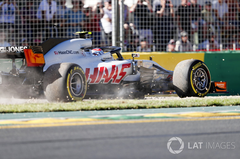 Kevin Magnussen, Haas F1 Team VF-18 Ferrari, corre en pista