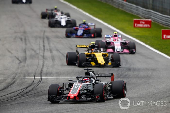 Romain Grosjean, Haas F1 Team VF-18, Carlos Sainz Jr., Renault Sport F1 Team RS 18, Esteban Ocon, Racing Point Force India VJM11, y Pierre Gasly, Toro Rosso STR13