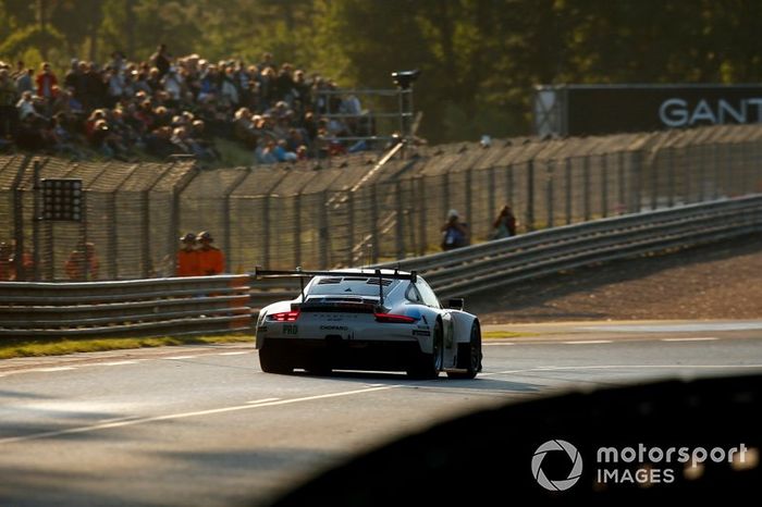 #94 Porsche GT Team Porsche 911 RSR: Sven Müller, Mathieu Jaminet, Dennis Olsen