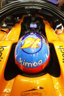Fernando Alonso, McLaren, in his cockpit