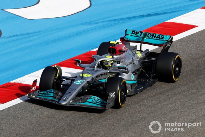 Lewis Hamilton, Mercedes W13