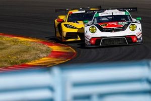 #99 Team Hardpoint Porsche 911 GT3R: Rob Ferriol, Katherine Legge, Stefan Wilson