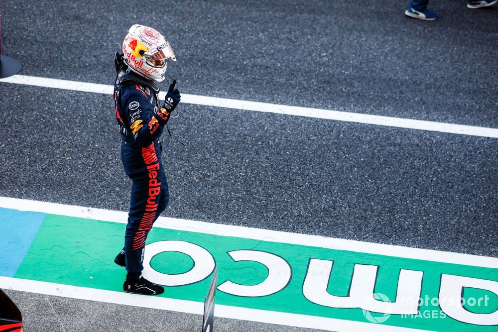 Max Verstappen celebra su pole position en el Gran Premio de Japón 2023.