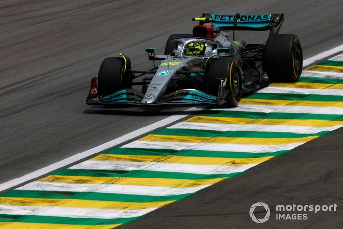 Lewis Hamilton, Mercedes W13