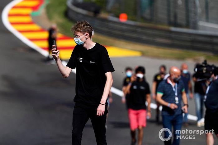 #88 Proton Competition Porsche 911 RSR: Lucas Legeret 