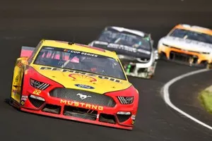Joey Logano, Team Penske, Ford Mustang Shell Pennzoil
