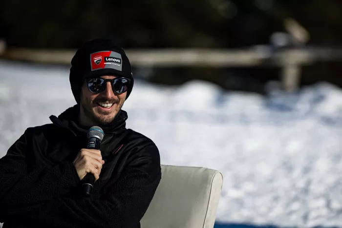 Campeones en pista con Marc Márquez y Francesco Bagnaia, equipo Ducati