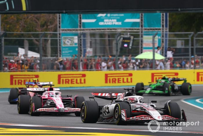 Lewis Hamilton, Ferrari, Esteban Ocon, Haas F1 Team, Isack Hadjar, Racing Bulls Team