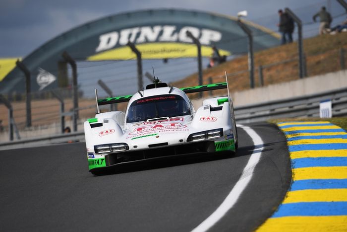 #99 Proton Competition Porsche 963: Neel Jani, Nicolas Pino, Nicolas Varrone