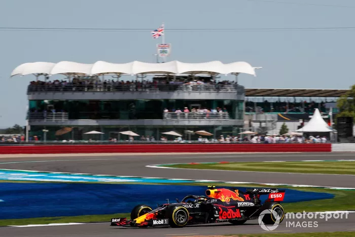 Sergio Pérez, Red Bull Racing RB16B