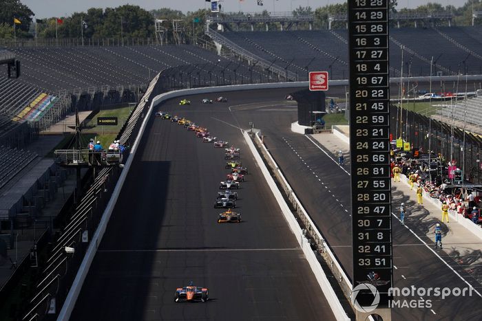 Scott Dixon, Chip Ganassi Racing Honda lidera