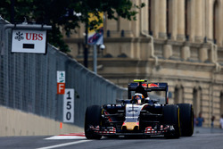 Carlos Sainz Jr., Scuderia Toro Rosso STR11
