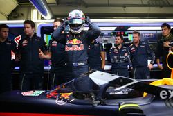 Daniel Ricciardo, Red Bull Racing RB12 with the aeroscreen