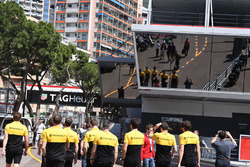 Du personnel Renault Sport F1 Team