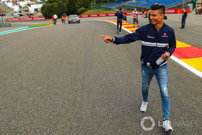 Pascal Wehrlein, Sauber walks the track