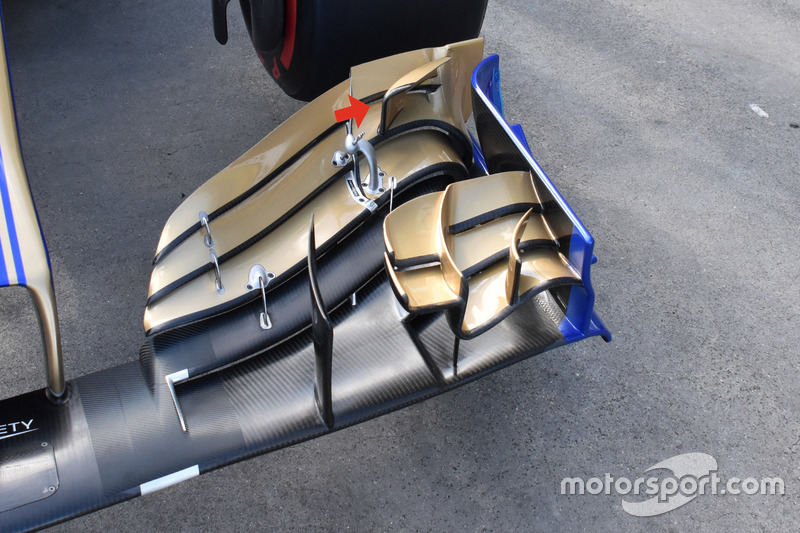 Переднее антикрыло Sauber C36