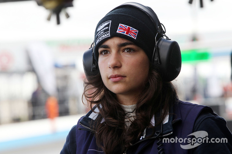 Jamie Chadwick, Beechdean AMR