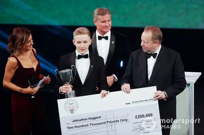 Johnathan Hoggard vince l'Aston Martin Autosport BRDC Young Driver Of The Year Award