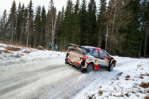 Sébastien Ogier, Julien Ingrassia, Toyota Gazoo Racing WRT Toyota Yaris WRC