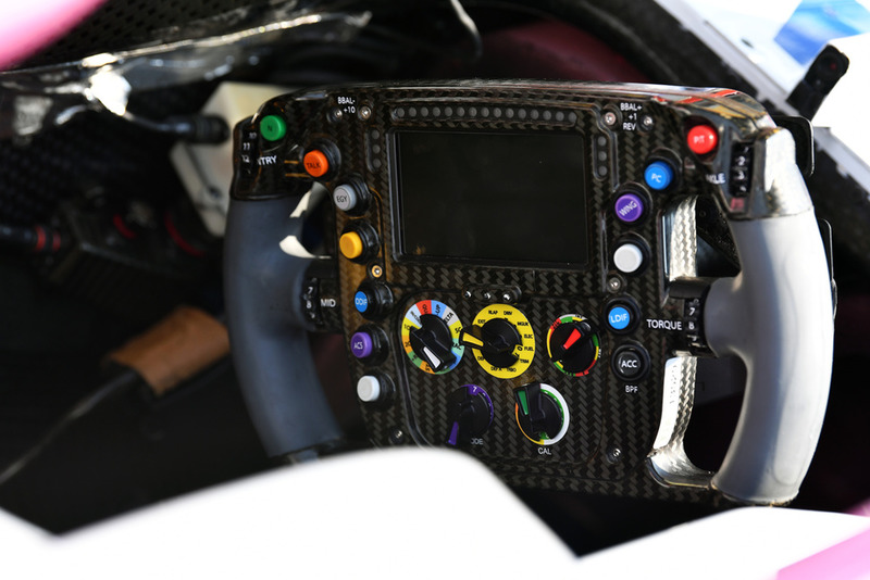 Volant de la Racing Point Force India VJM11