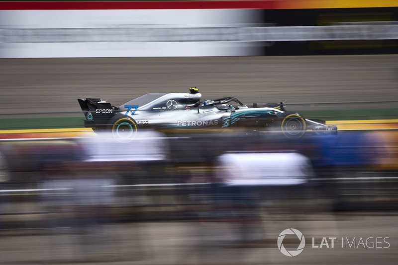 17: Valtteri Bottas, Mercedes AMG F1 W09, (sanción)
