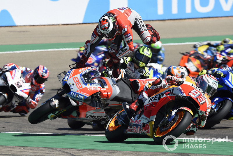 Jorge Lorenzo, Ducati Team chute au départ