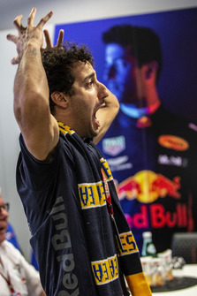 Daniel Ricciardo, Red Bull Racing soutient les West Coast Eagles dans la finale de l'AFL