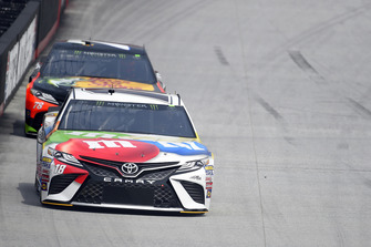 Kyle Busch, Joe Gibbs Racing, Toyota Camry M&M's White Chocolate, Martin Truex Jr., Furniture Row Racing, Toyota Camry Bass Pro Shops/Ducks Unlimited