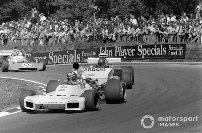 Wilson Fittipaldi, Brabham BT34 Ford leads Mike Beuttler, March 721G Ford and Chris Amon, Matra MS120C