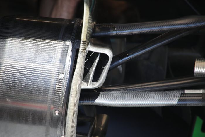 Mercedes W15 detalle frontal