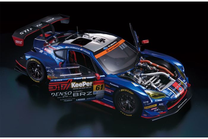SUBARU BRZ 2021 GT300 1/8デアゴスティーニ 2021年のGT300チャンピオンマシンが”大迫力”の1/8スケールで登場