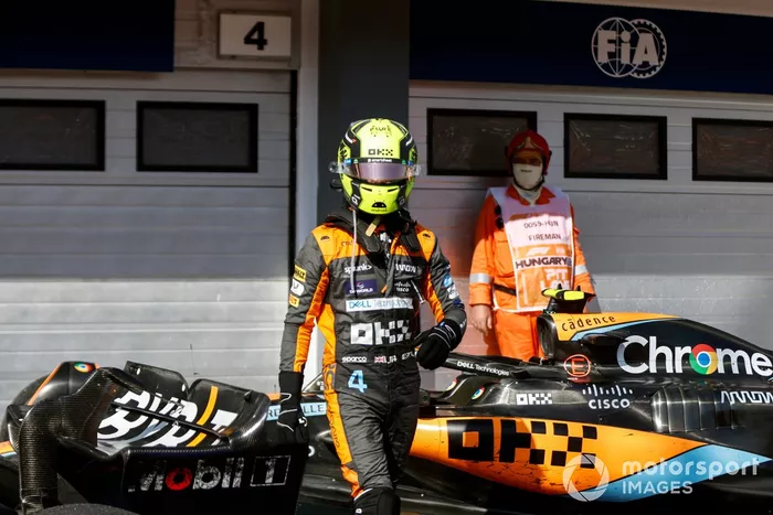 Lando Norris, McLaren, 2ª posición, llega a Parc Ferme