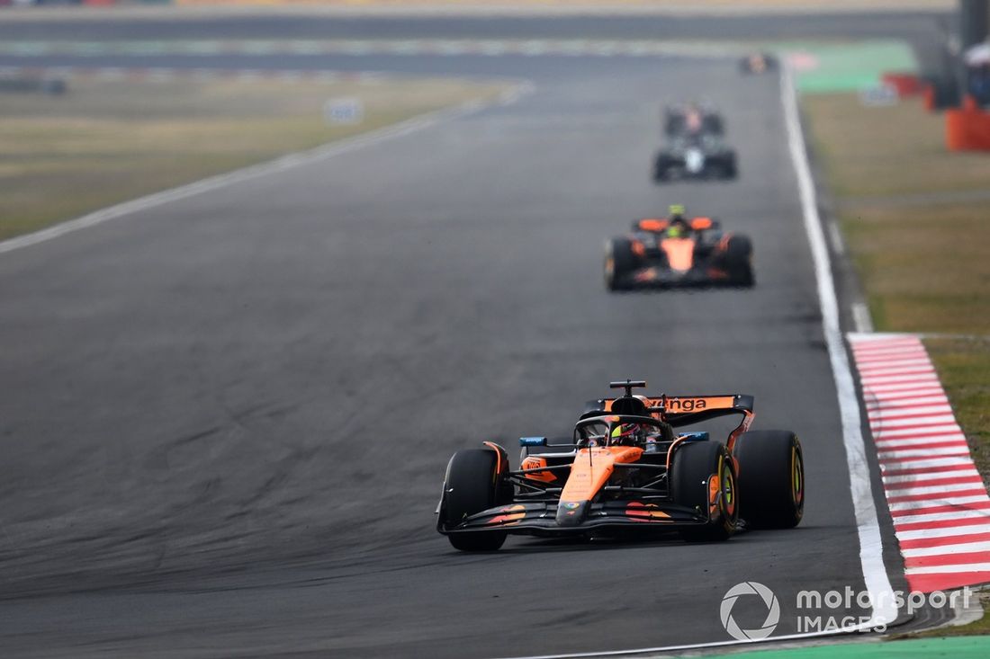 Lando Norris, McLaren, Oscar Piastri
