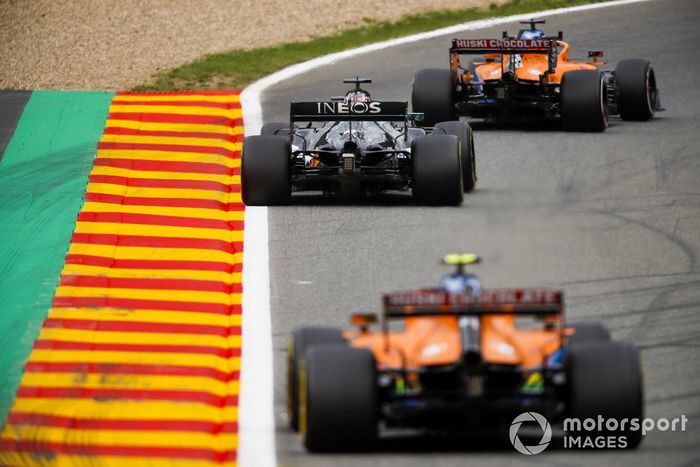 Carlos Sainz Jr., McLaren MCL35, Lewis Hamilton, Mercedes F1 W11, and Lando Norris, McLaren MCL35