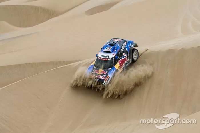 #300 X-Raid Mini JCW Team: Carloz Sainz, Lucas Cruz