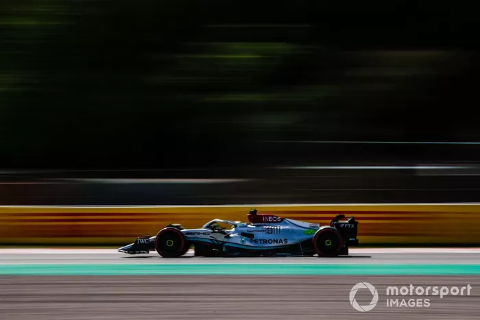 Lewis Hamilton, Mercedes W13 