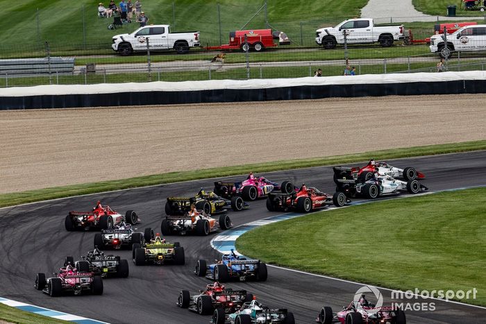 Graham Rahal, Rahal Letterman Lanigan Racing Honda, Christian Lundgaard, Rahal Letterman Lanigan Racing Honda, Scott McLaughlin, Team Penske Chevrolet, Alexander Rossi, Andretti Autosport Honda, Colton Herta, Andretti Autosport c/ Curb-Agajanian Honda, salida