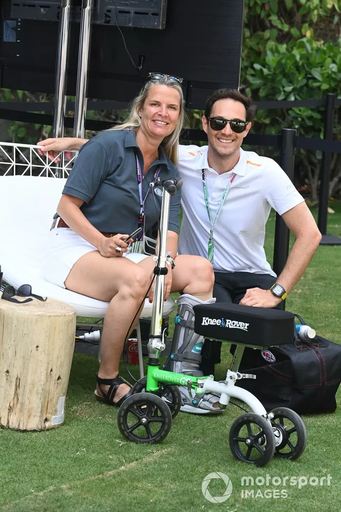 Bruno Senna con un invitado
