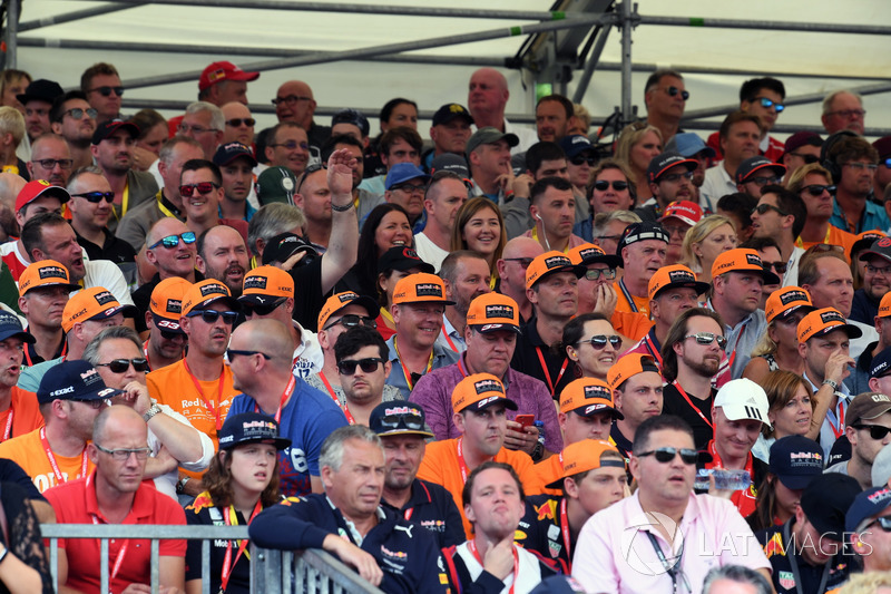 Max Verstappen, Red Bull Racing fans