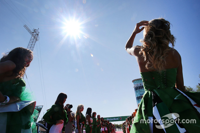 Grid girl