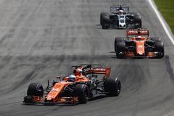 Фернандо Алонсо, Стоффель Вандорн, McLaren MCL32