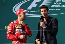 Podium : le vainqueur Sebastian Vettel, Ferrari, Mark Webber