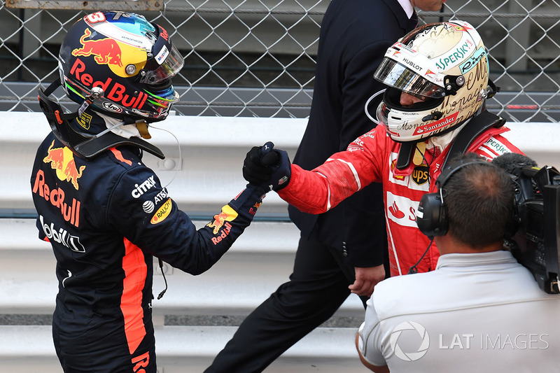 Daniel Ricciardo, Red Bull Racing et Sebastian Vettel, Ferrari