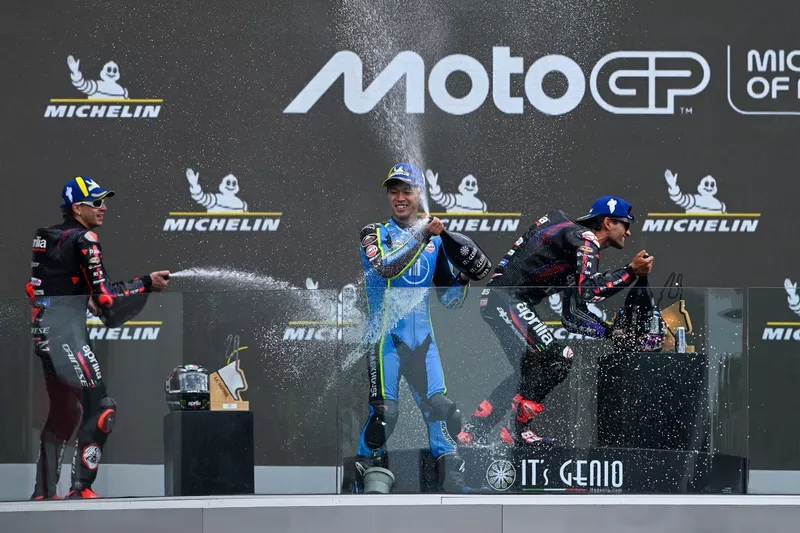 Jorge Martin, Aprilia Racing, Marco Bezzecchi, Aprilia Racing, Ai Ogura, Trackhouse Racing