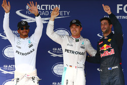 Poleman Nico Rosberg, Mercedes AMG F1, secondo qualificato Lewis Hamilton, Mercedes AMG F1, terzo qu