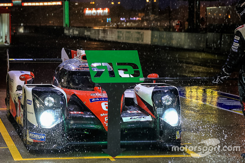 #6 Toyota Racing Toyota TS050 Hybrid: Стефан Сарразен, Майк Конвей, Камуи Кобаяши