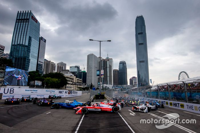 Acción en el comienzo