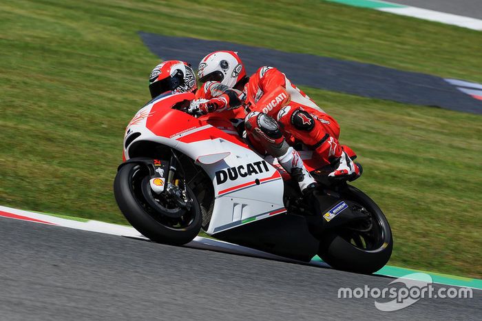 Ducati biplaza
